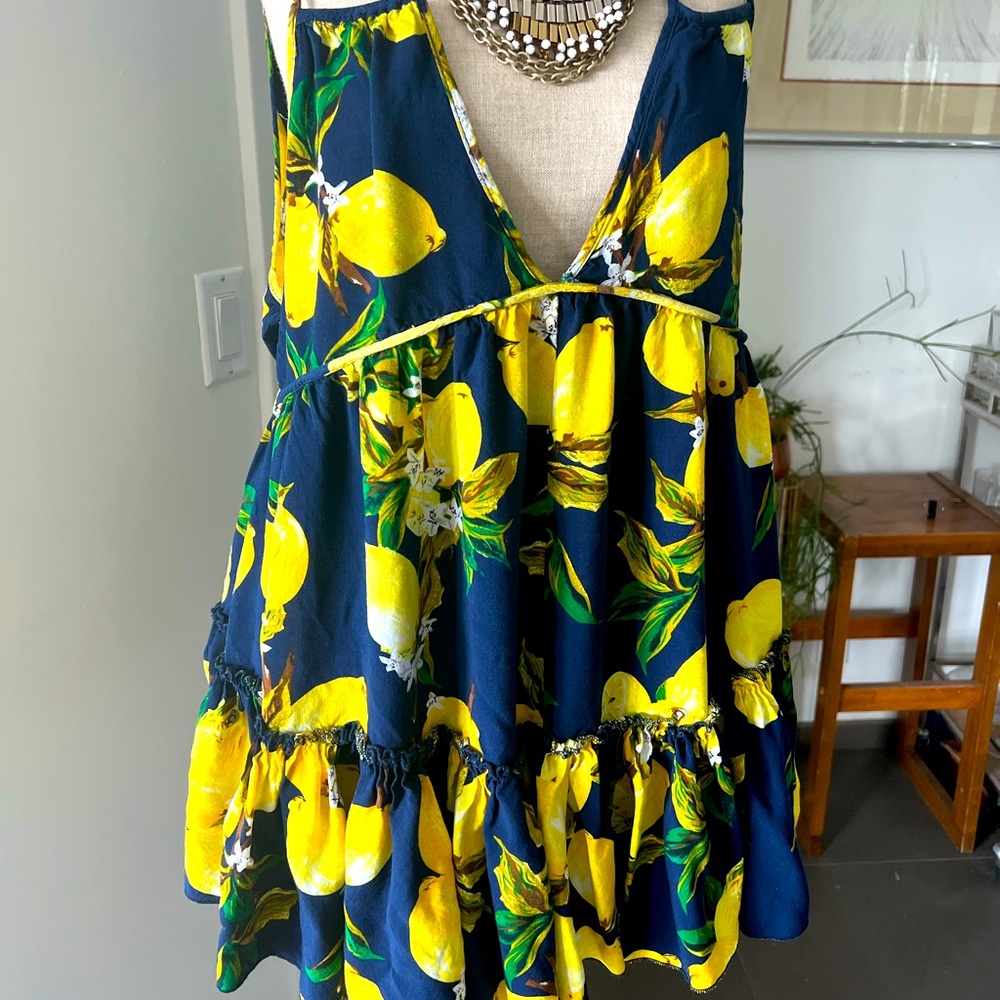 Lemon dress cute and flirty